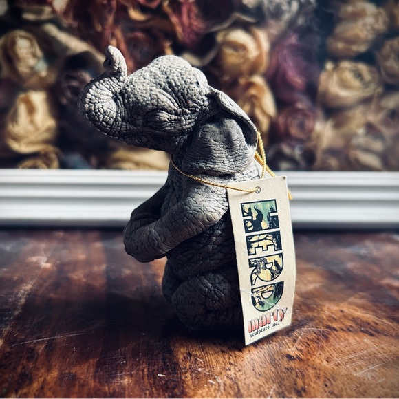 The HERD Marty Sculptures Elephant Figurine #3162 Ella Font & Stone Martha Carey - Picture 4 of 4